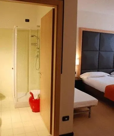 Metropolis Hotel Reggio d'Emilie
